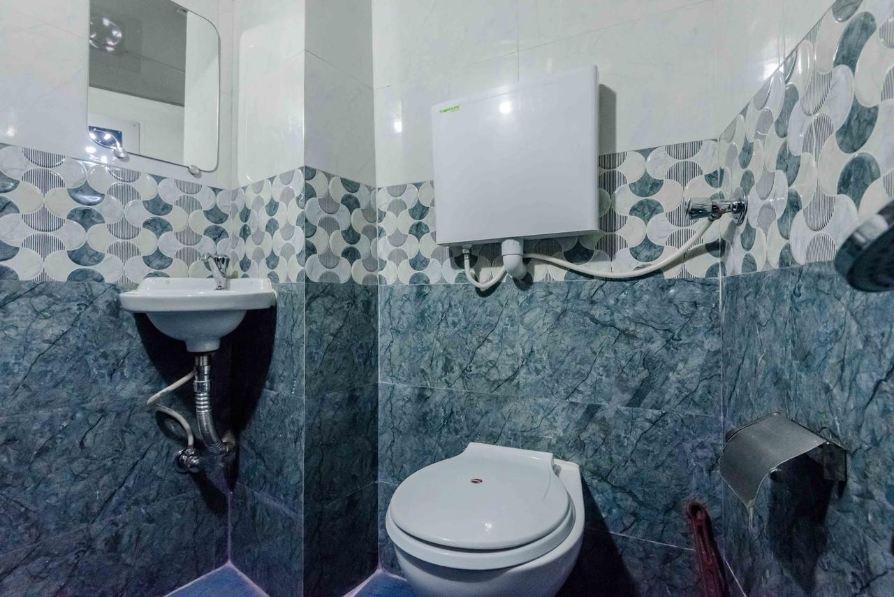 Awesome Dormitory - Men Only Мумбай Екстериор снимка